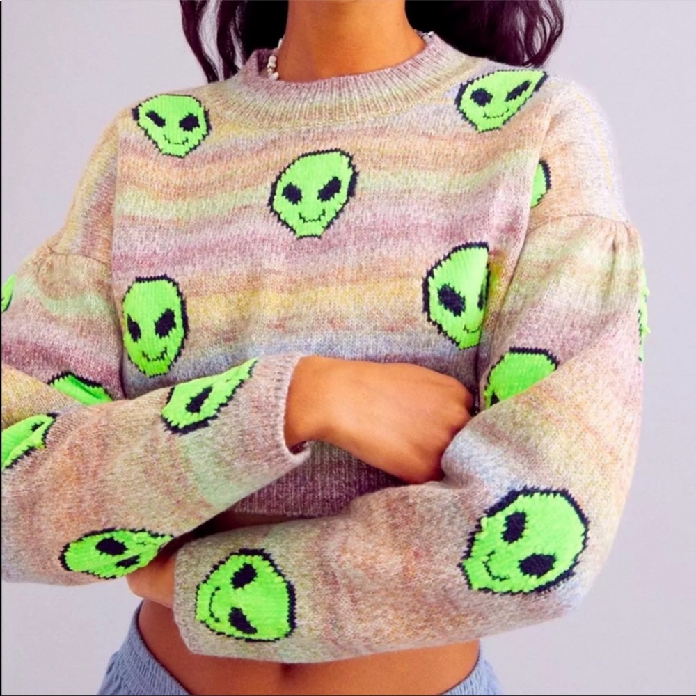 urban outfitters alien crop sweater
